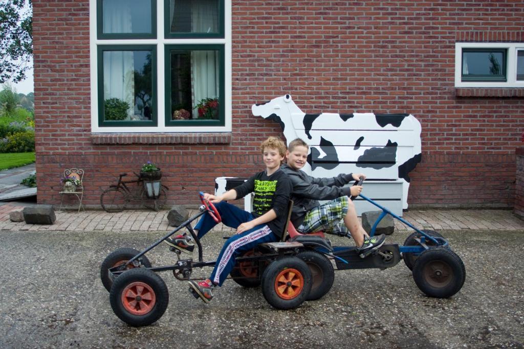 Farm Overleekerhoeve Monnickendam Exterior foto